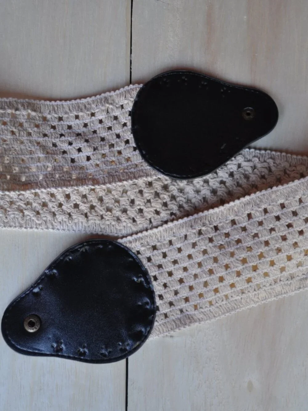 Belt Women's Bohemian Crochet - Stretchy Waist Belt - Ivory Black Faux Leather